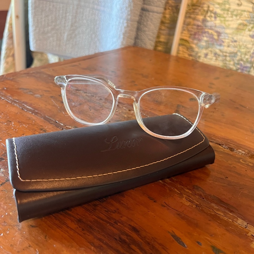Lucor Clear Eyeglasses with Case